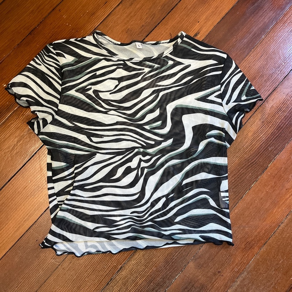 mesh zebra tee